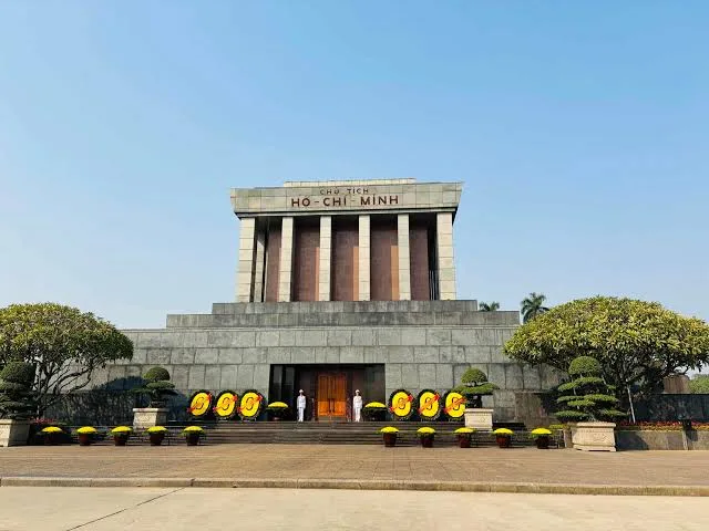 호치민 묘소
