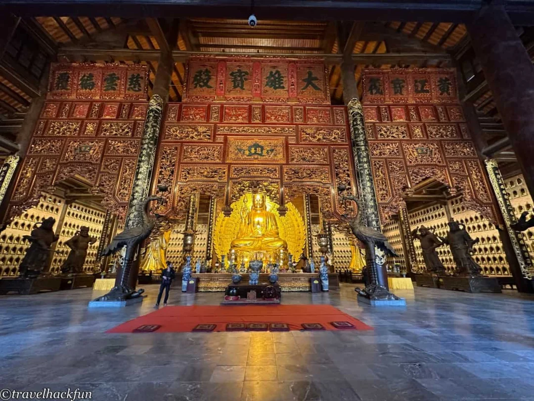 拜頂寺 (Bái Đính Pagoda)