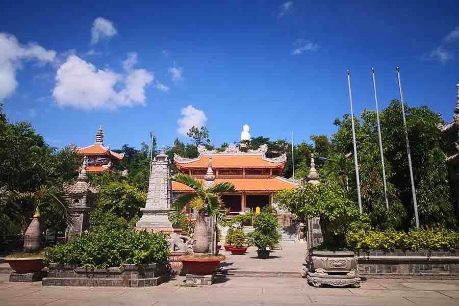 隆山寺