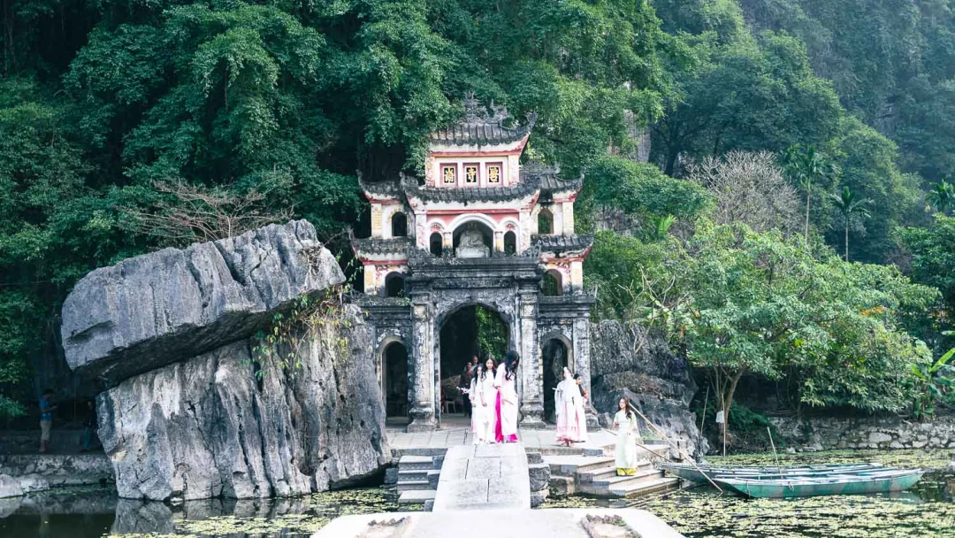 碧洞古寺