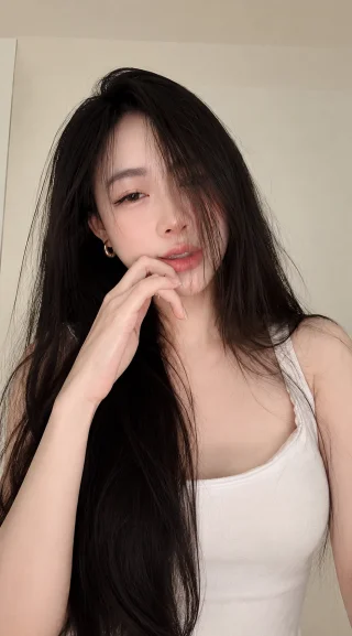 aly - 河內、下龍灣專業導遊，1年經驗