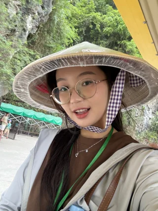 Lily - 河內、下龍灣專業導遊，2年經驗