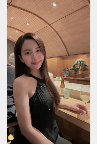 Lyra — professional guide in Hanoi, Ha Long Bay with 1 years of experience