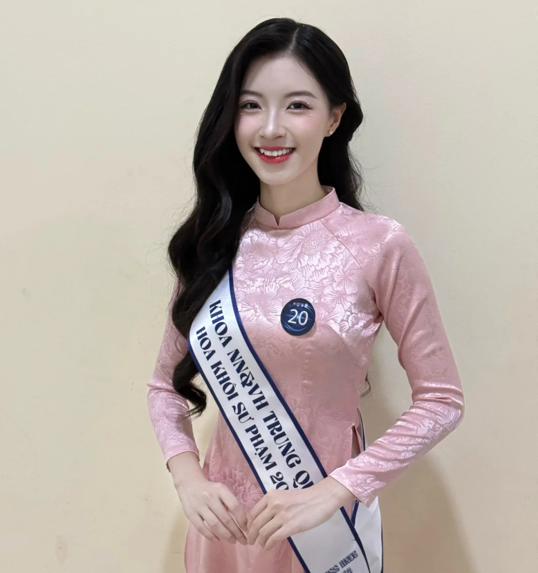 河內大學校花 - 河內專業導遊，4年經驗