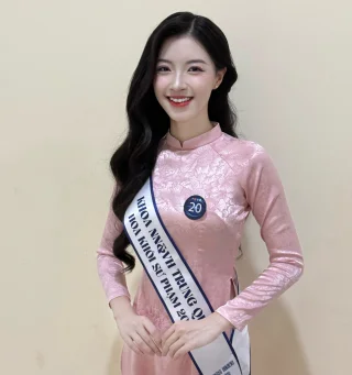河內大學校花的河內導遊照片 1