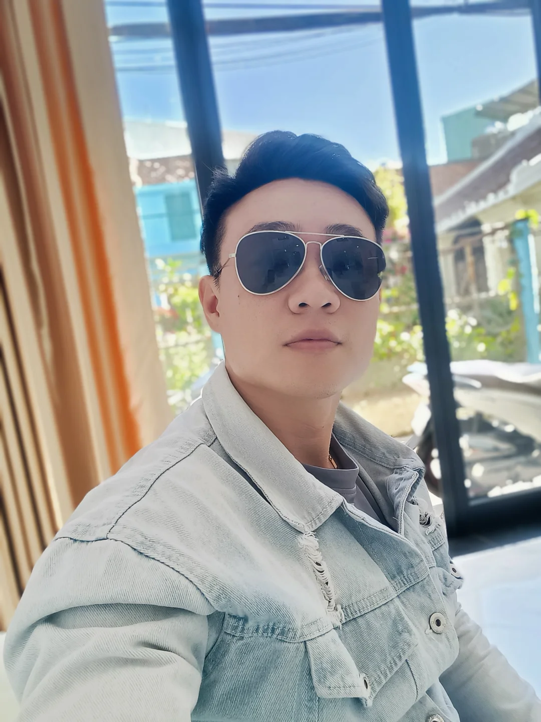 Huỳnh Bá Chiến