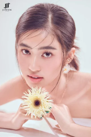 호치민시에서 1년 경력을 보유한 전문 가이드 Iris