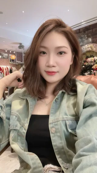 小蘭 - Hanoi、Ha Long Bay專業導遊，1年經驗