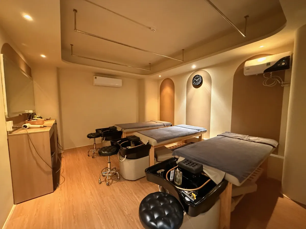 Win Barbershop皇家越式洗頭 店內環境 1