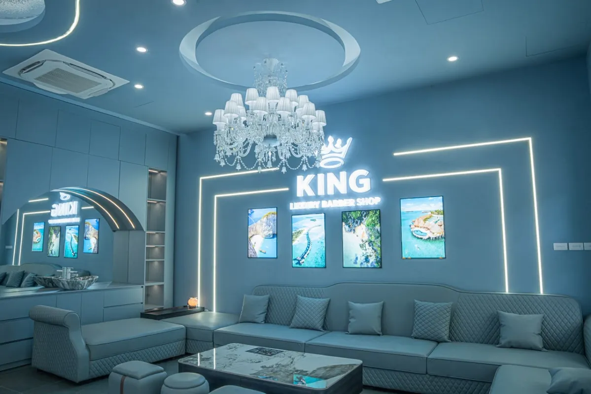 KING LUXURY 킹 럭셔리 이발관/ 君王越式洗頭按摩 店內環境 6