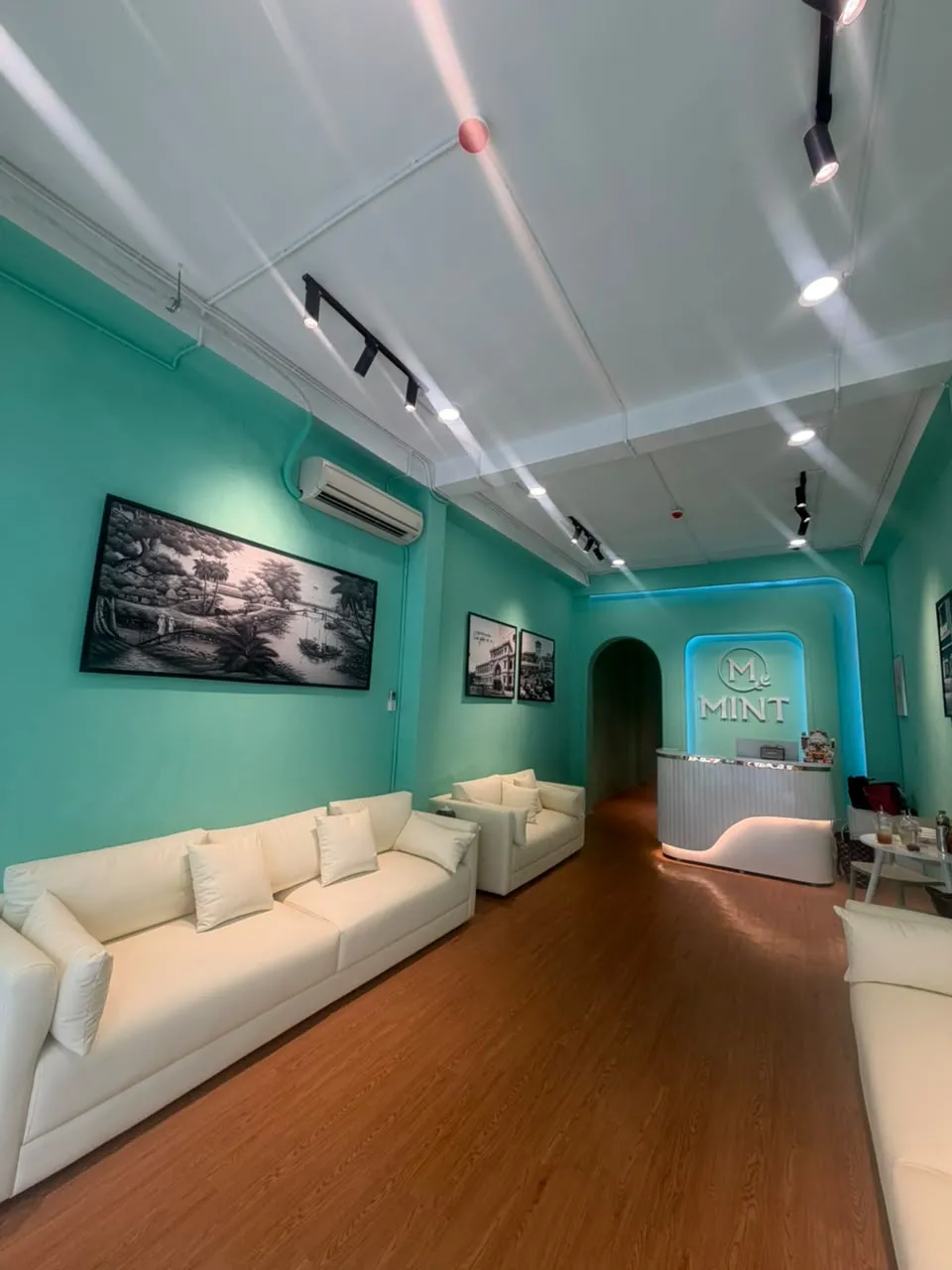 Mint Barbershop & Spa - 帝王洗头 - 이발소 店內環境 1