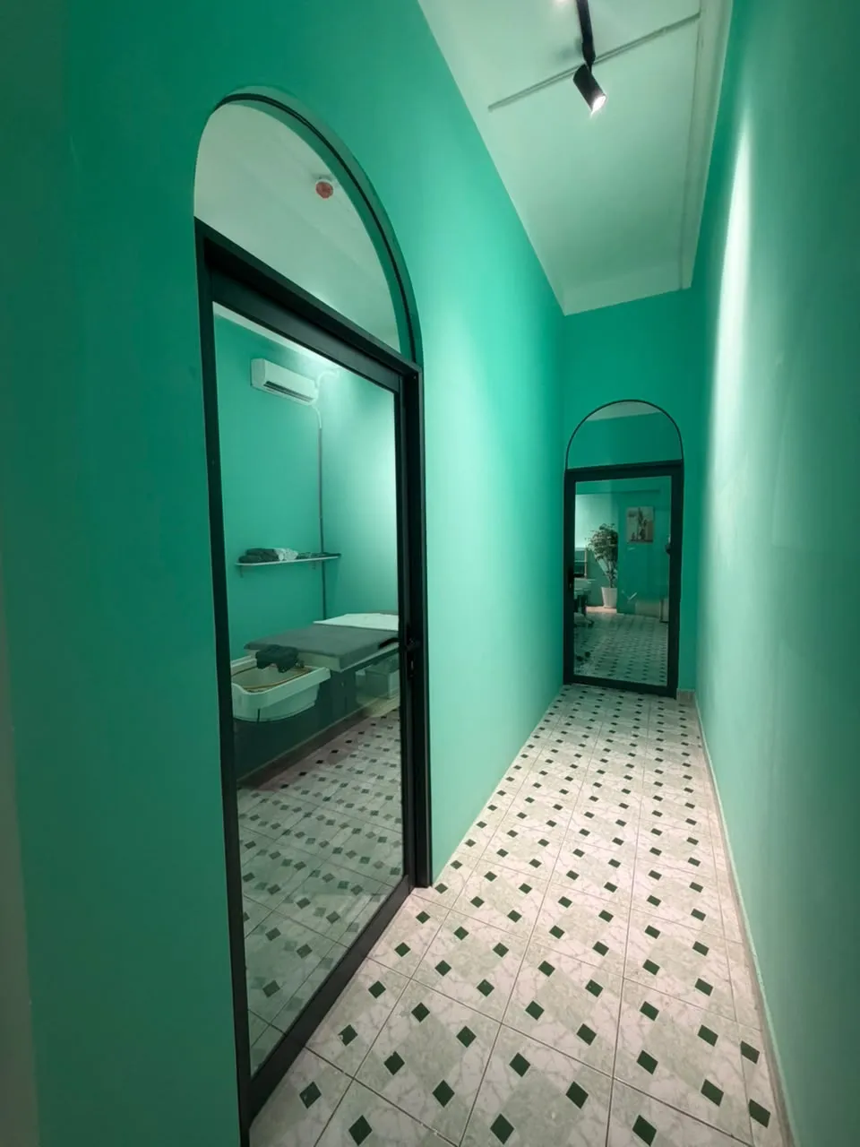 Mint Barbershop & Spa - 帝王洗头 - 이발소 店內環境 7