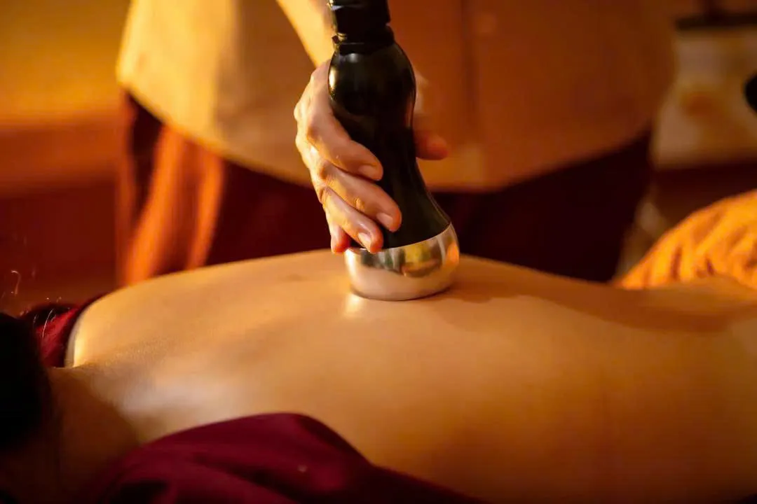 Đông Y Huyệt Đạo Tống Gia Quận 12 - Trị Liệu Cổ Vai Gáy, Đau Đầu, Stress, Chăm Sóc Phụ Khoa, Gan, Thận, Gội Đầu 店內環境 7